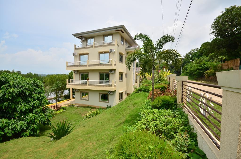 Villa De Sierra Vista Bay And Mountain View Inn Puerto Princesa Exterior foto
